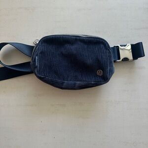 Lululemon Everywhere Belt Bag